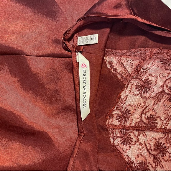 Vintage Victoria Secret Lingerie Slip - Picture 3 of 3